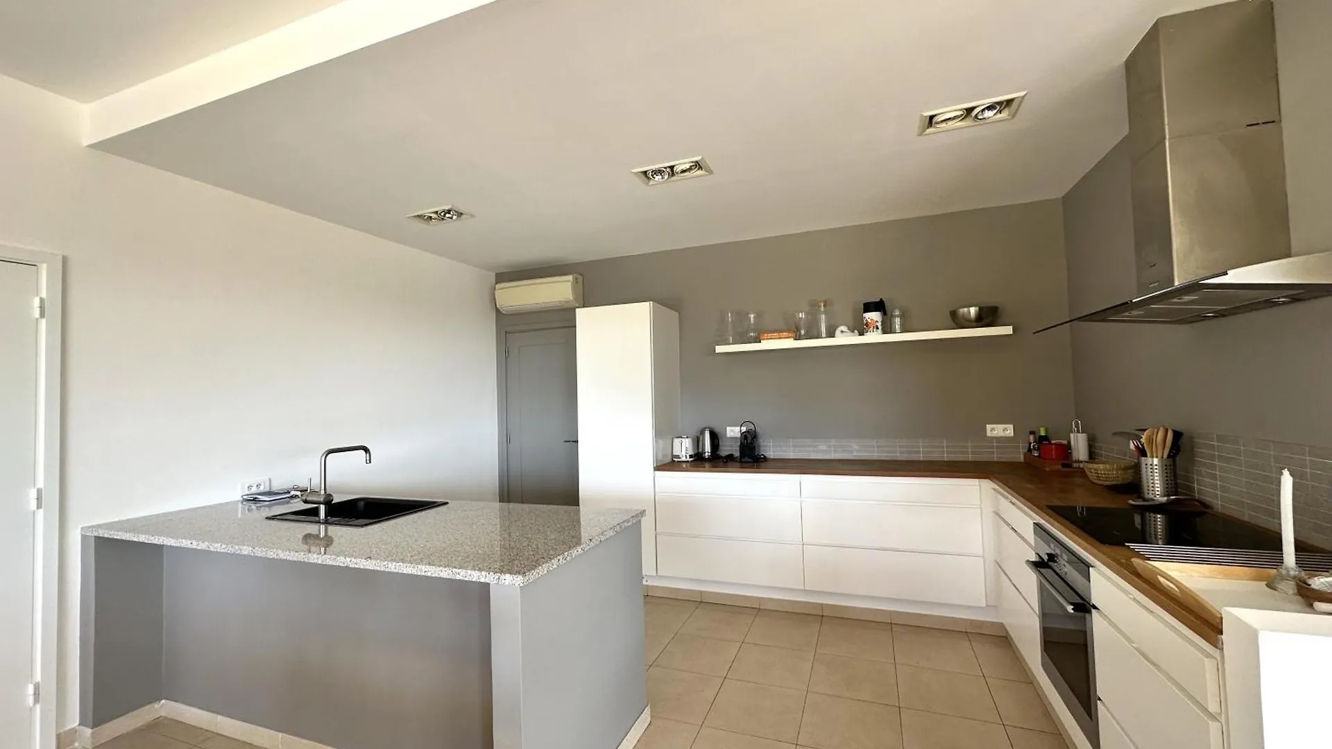 Villa Les Romarins Pour 8 Personnes Avec Vue Mer Panoramique Et Piscine Chauffee A La Londe-Les-Maures 0*,  Francja