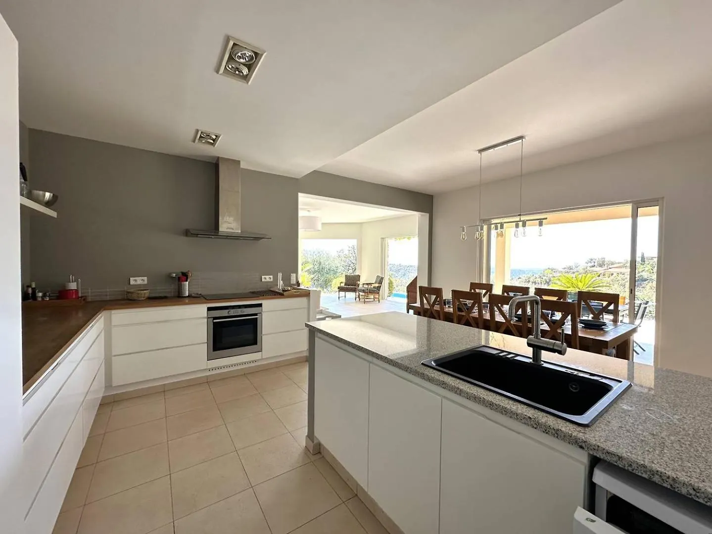 Villa Les Romarins Pour 8 Personnes Avec Vue Mer Panoramique Et Piscine Chauffee A La Londe-Les-Maures Francja